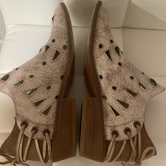 Musse & Cloud Anisse - Picture 1 of 8